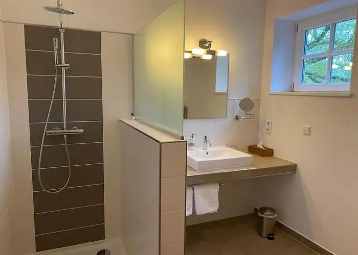 Altes Dichterhaus Bed and Breakfast 3*