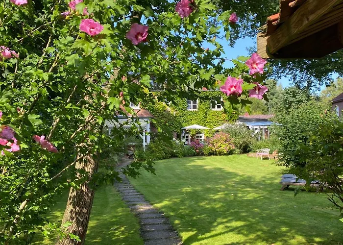 Altes Dichterhaus Bed and Breakfast